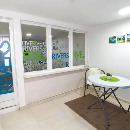 Five Rivers 게스트하우스