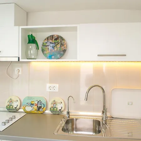 Five Rivers 모스타르