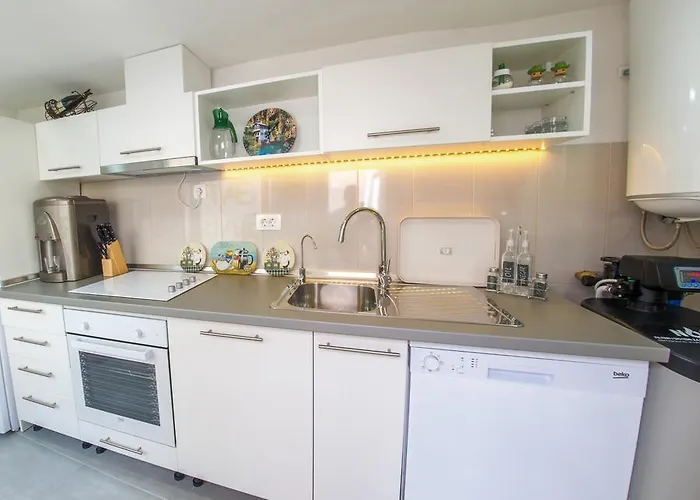 Five Rivers 招待所 4*